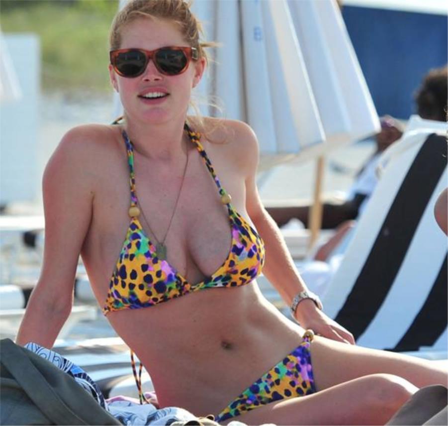 doutzen-kroes-bikini-miami-01.jpg