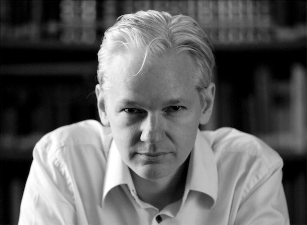 Julian_Assange_2010-front1.jpg