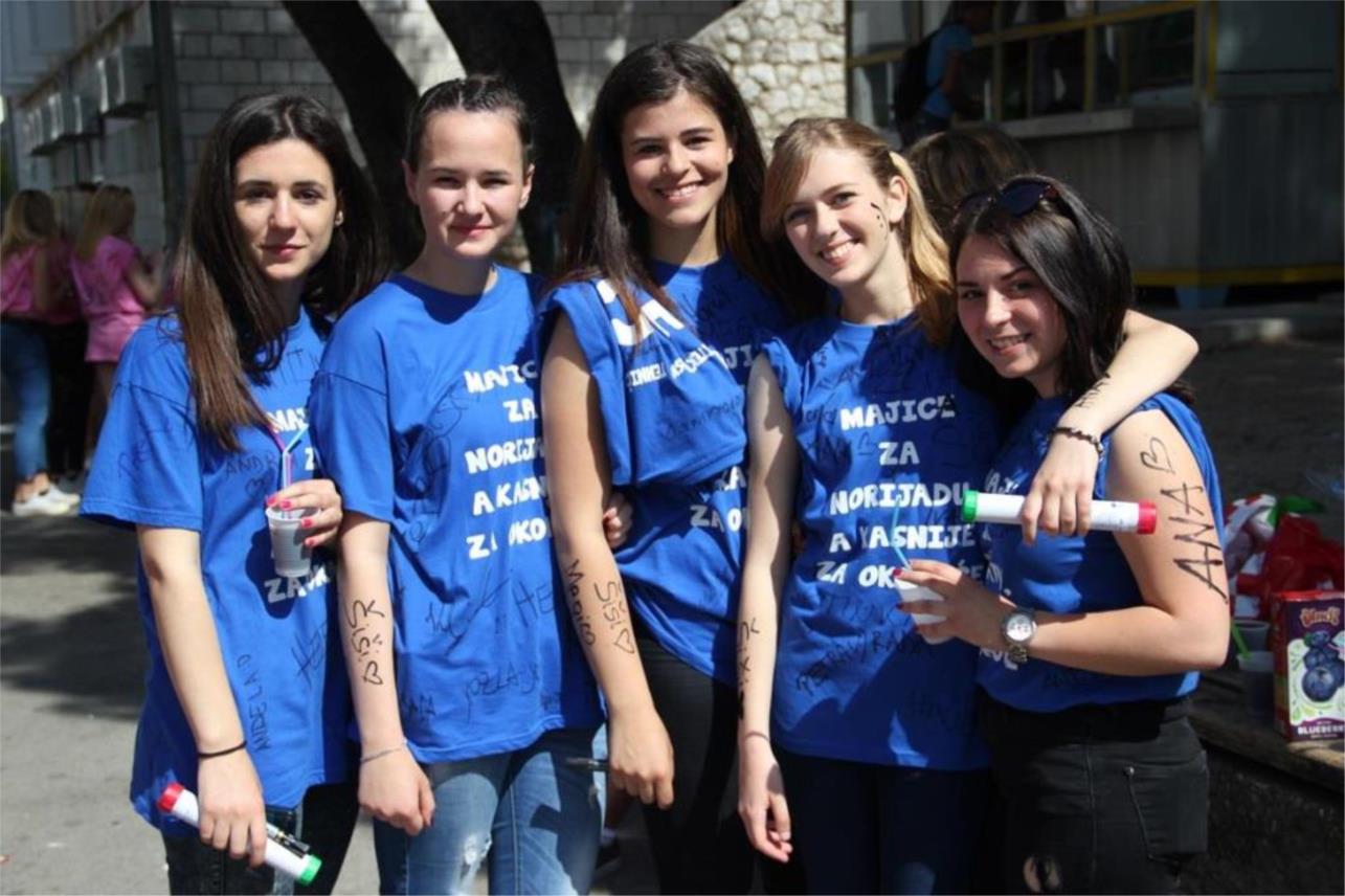Maturanti ekonomske i trgovačke škole 0