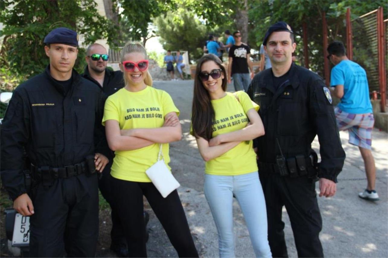 Maturanti ekonomske i trgovačke škole 0
