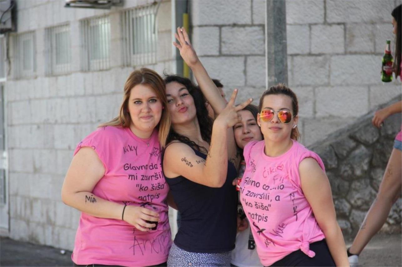 Maturanti ekonomske i trgovačke škole 0