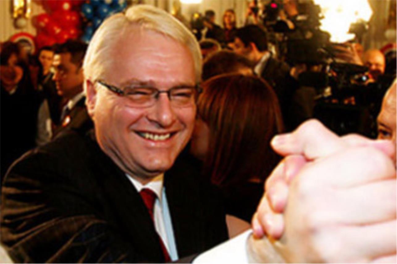 ivo_josipovic_biografija_tabfull.jpg