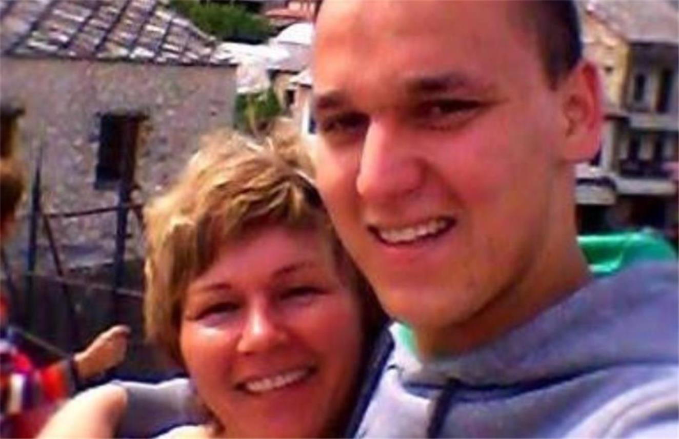 Tena, Domagoj, Antonia i Vjekoslav 0