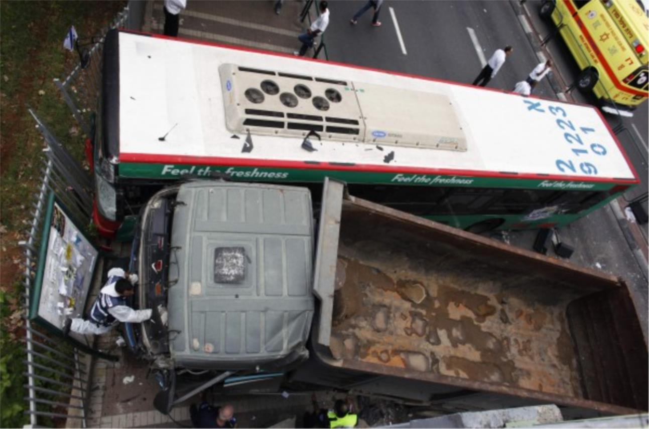 Izrael: kamion je kupio pješake i automobile