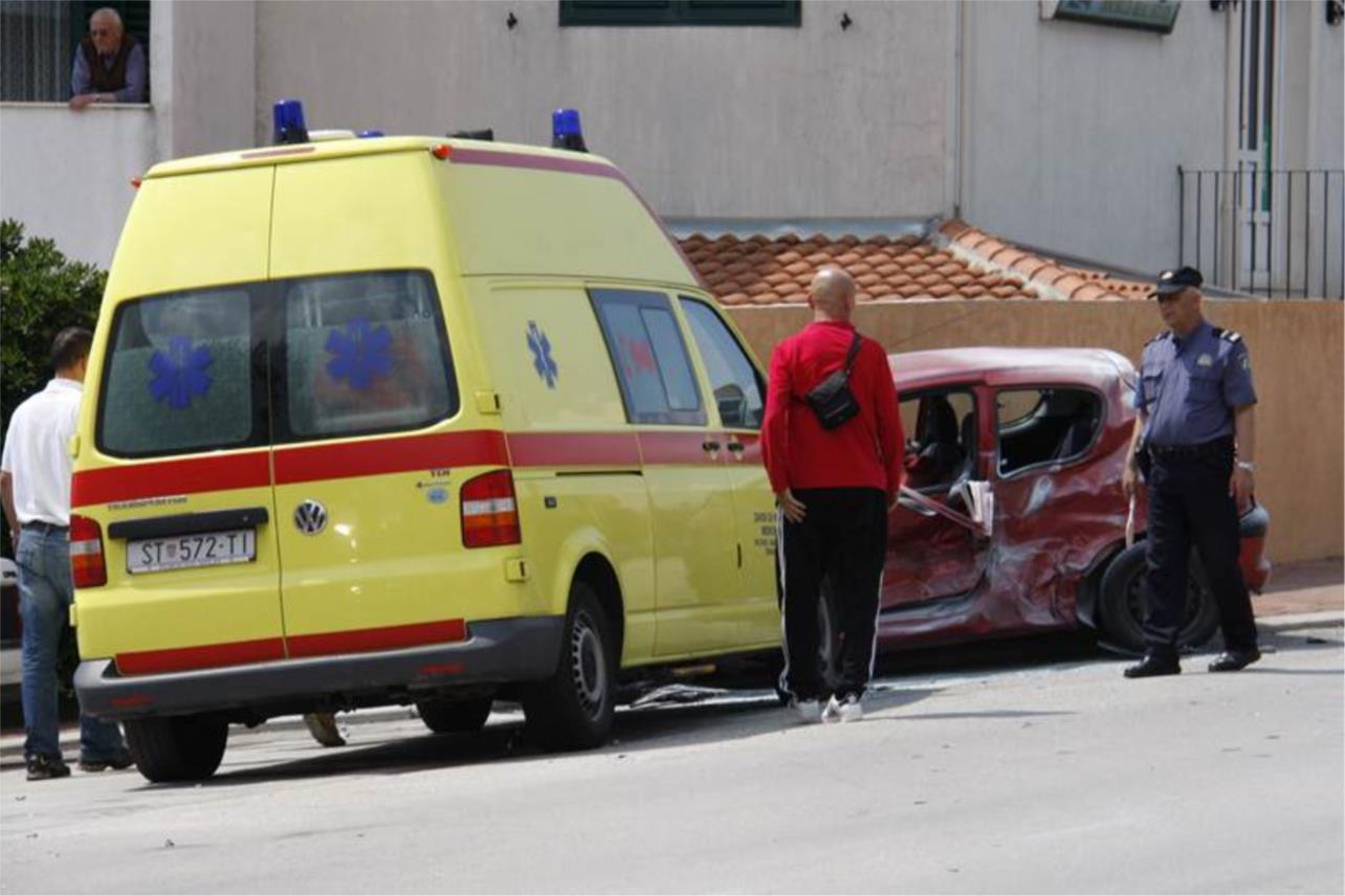 Sudar Hitne pomoći i Peugeota