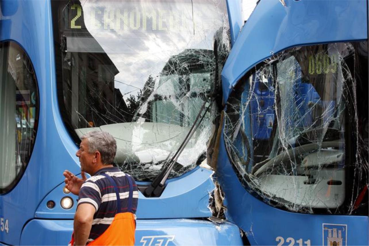 Frontalni sudar tramvaja u Zagrebu