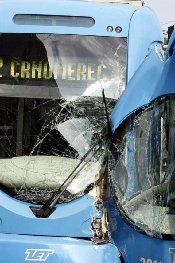 Frontalni sudar tramvaja u Zagrebu