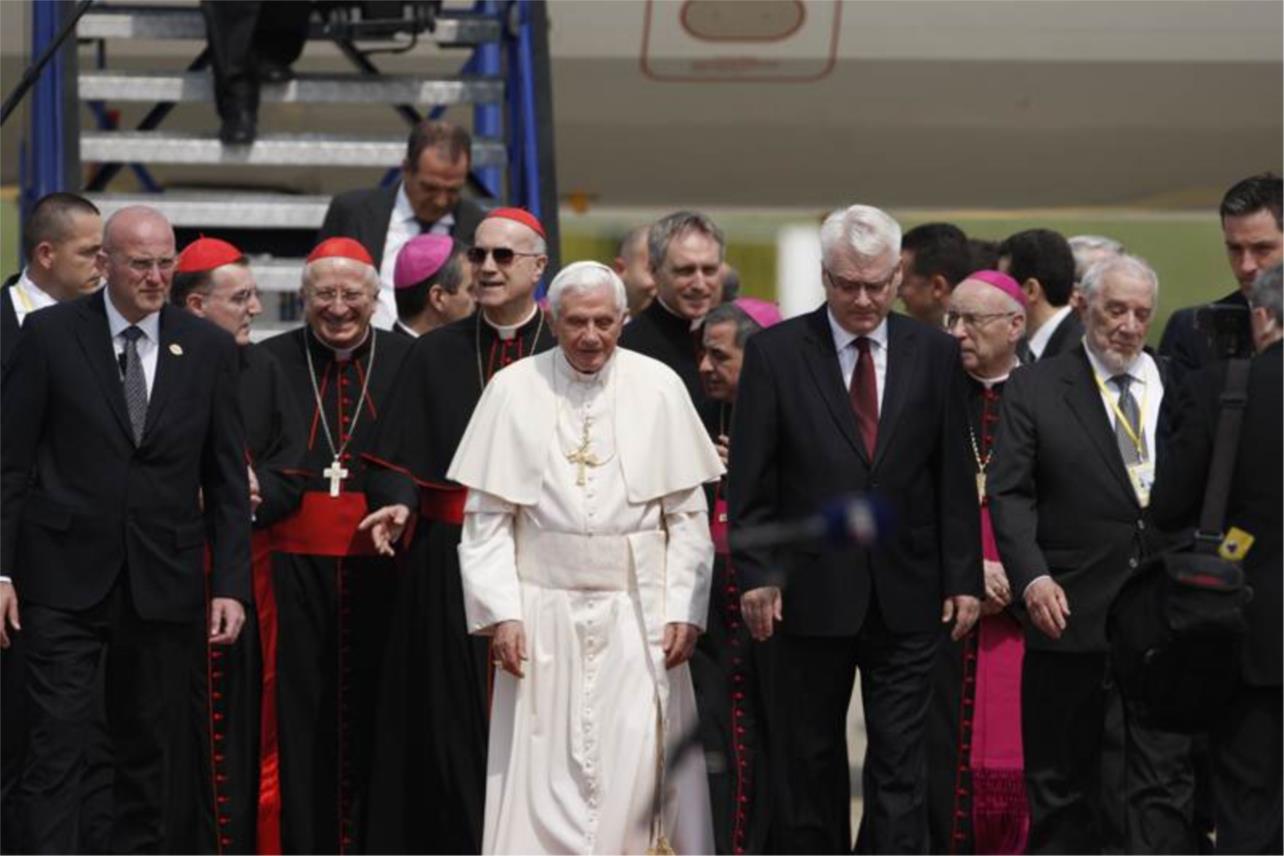 Papa Benedikt XVI - Pleso