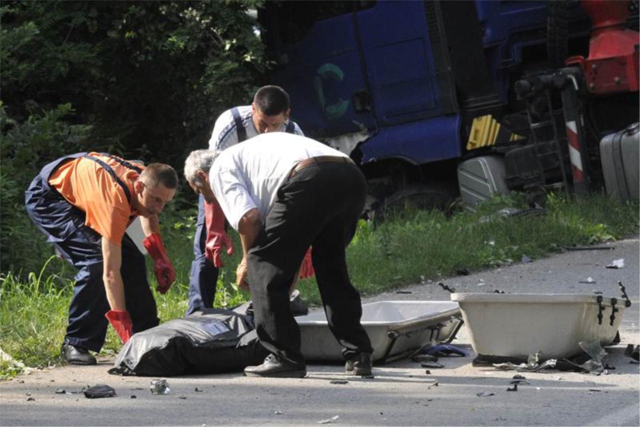 Prometna nesreća kod Lovasa
