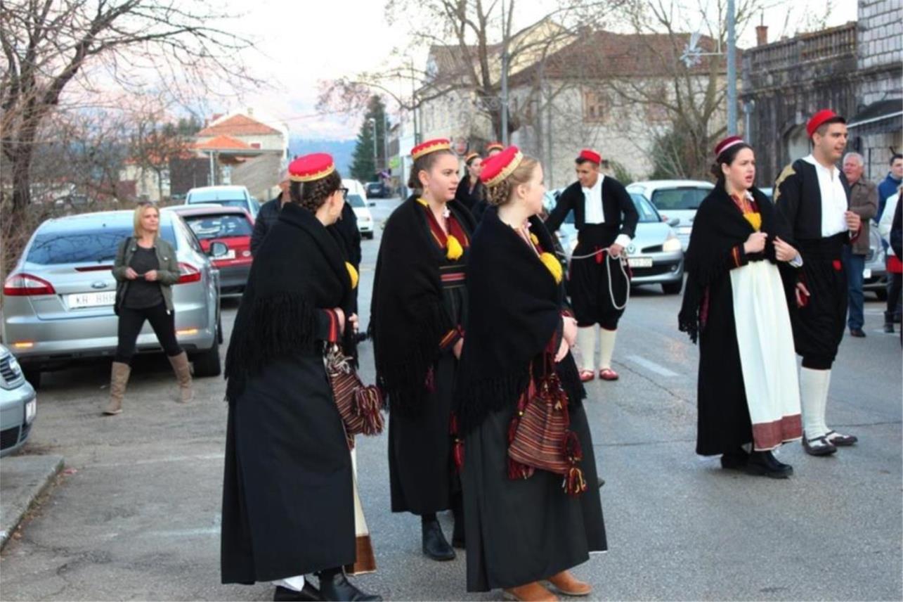 Kolendari  0