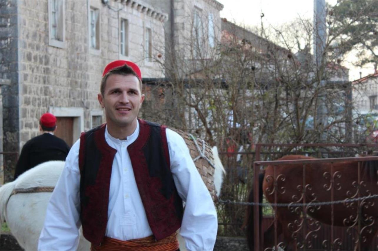 Kolendari  0