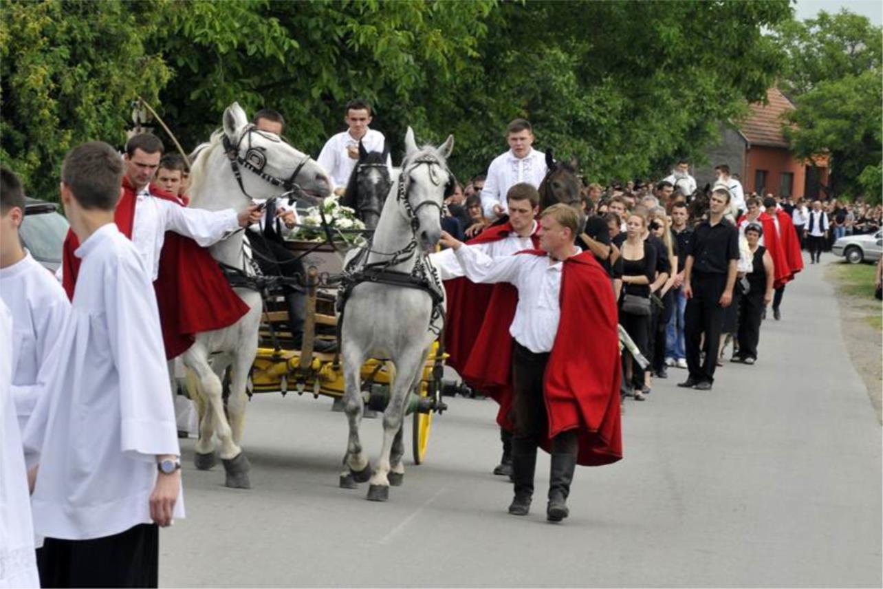 Županja - pogreb poginulih mladića