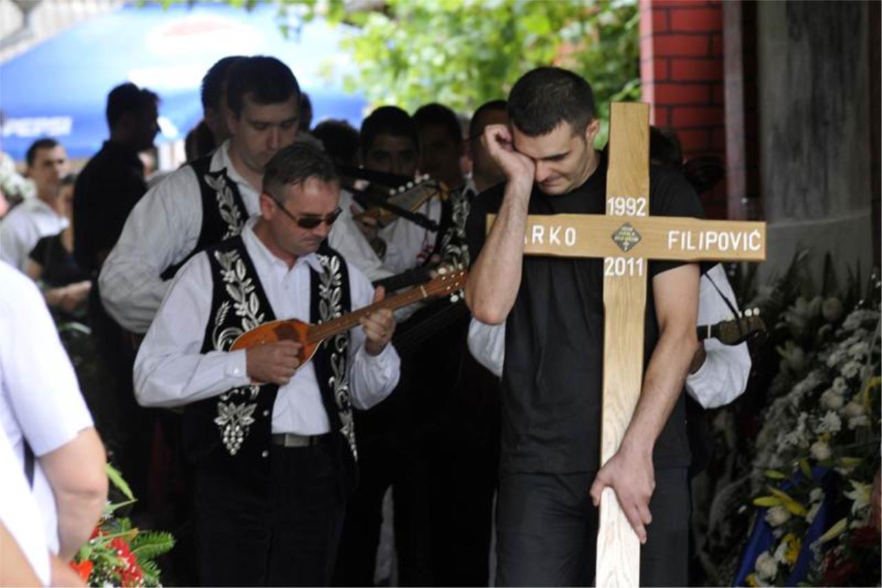 Županja - pogreb poginulih mladića