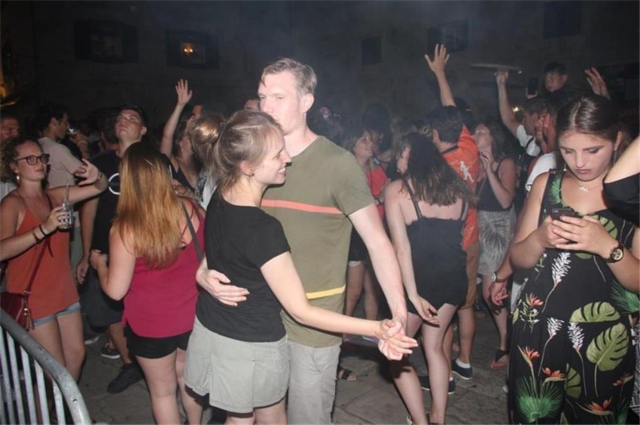 Party Stradun 0