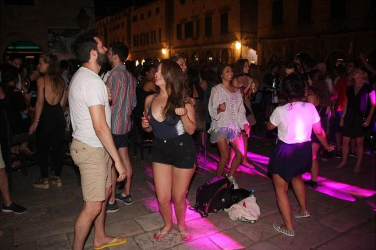 Party Stradun 0