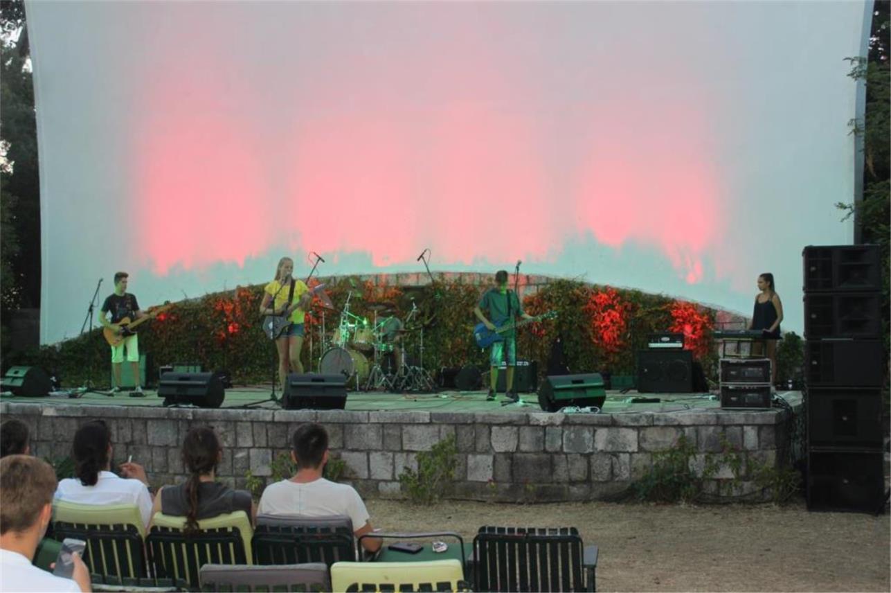 Rock koncert 0