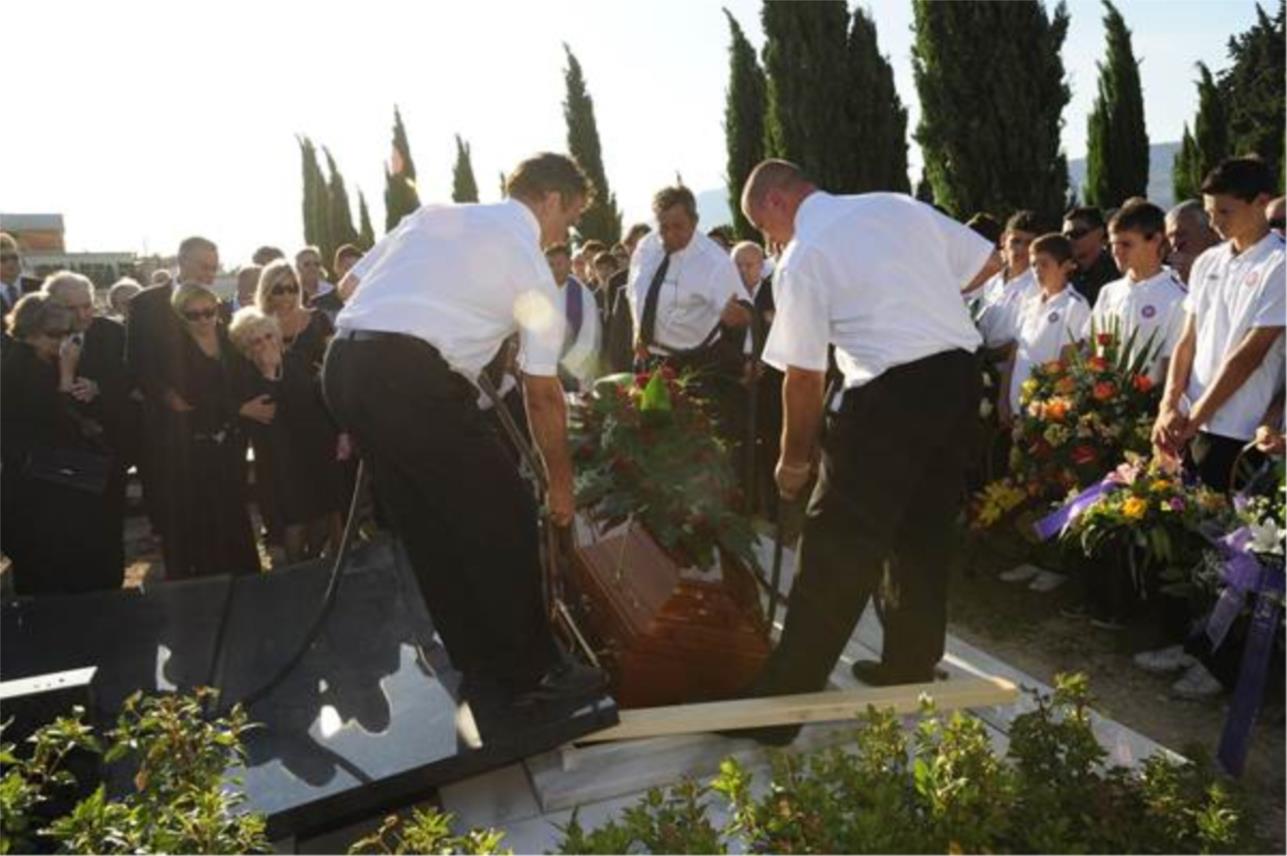 Sprovod Tomislavu Iviću