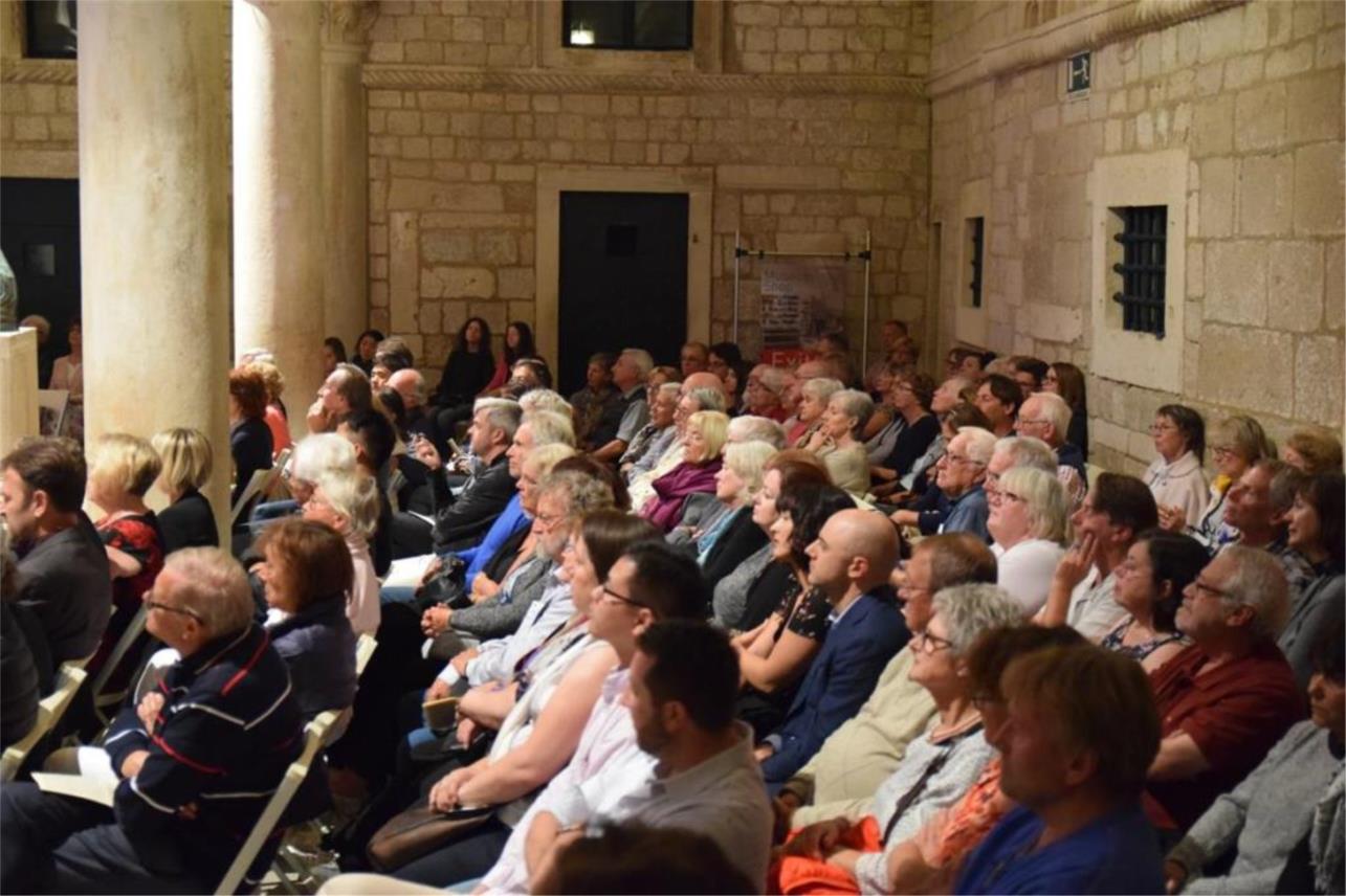 Koncert Knežev dvor 0