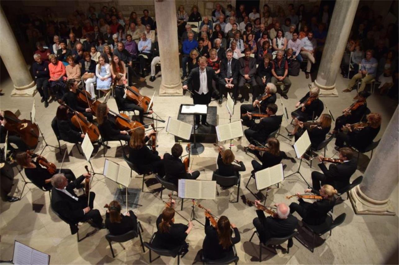 Koncert Knežev dvor 0