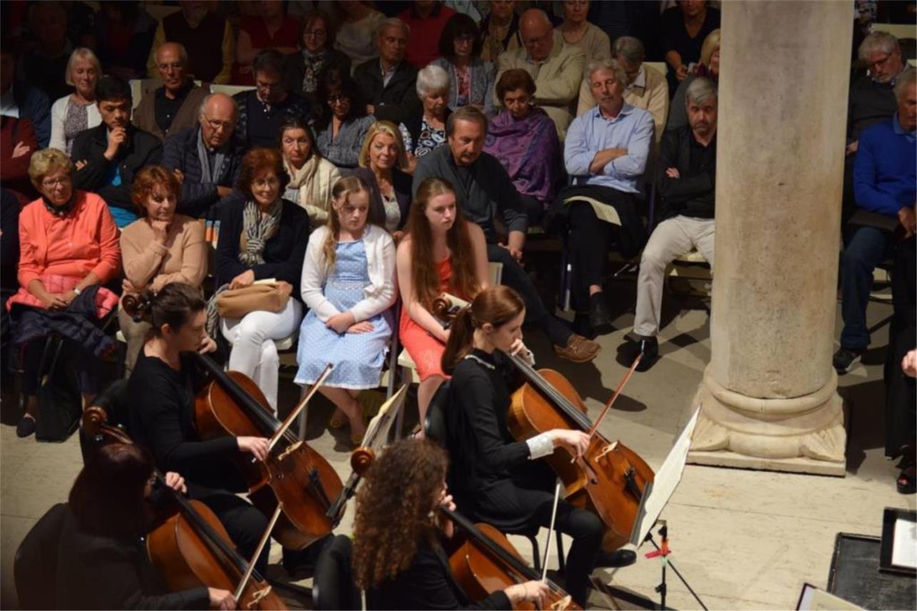 Koncert Knežev dvor 0