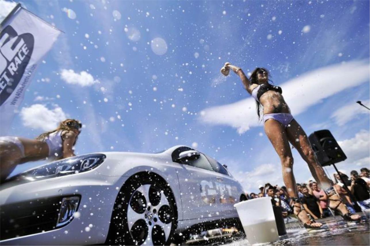 '402 Street race' - Sexy Car Wash