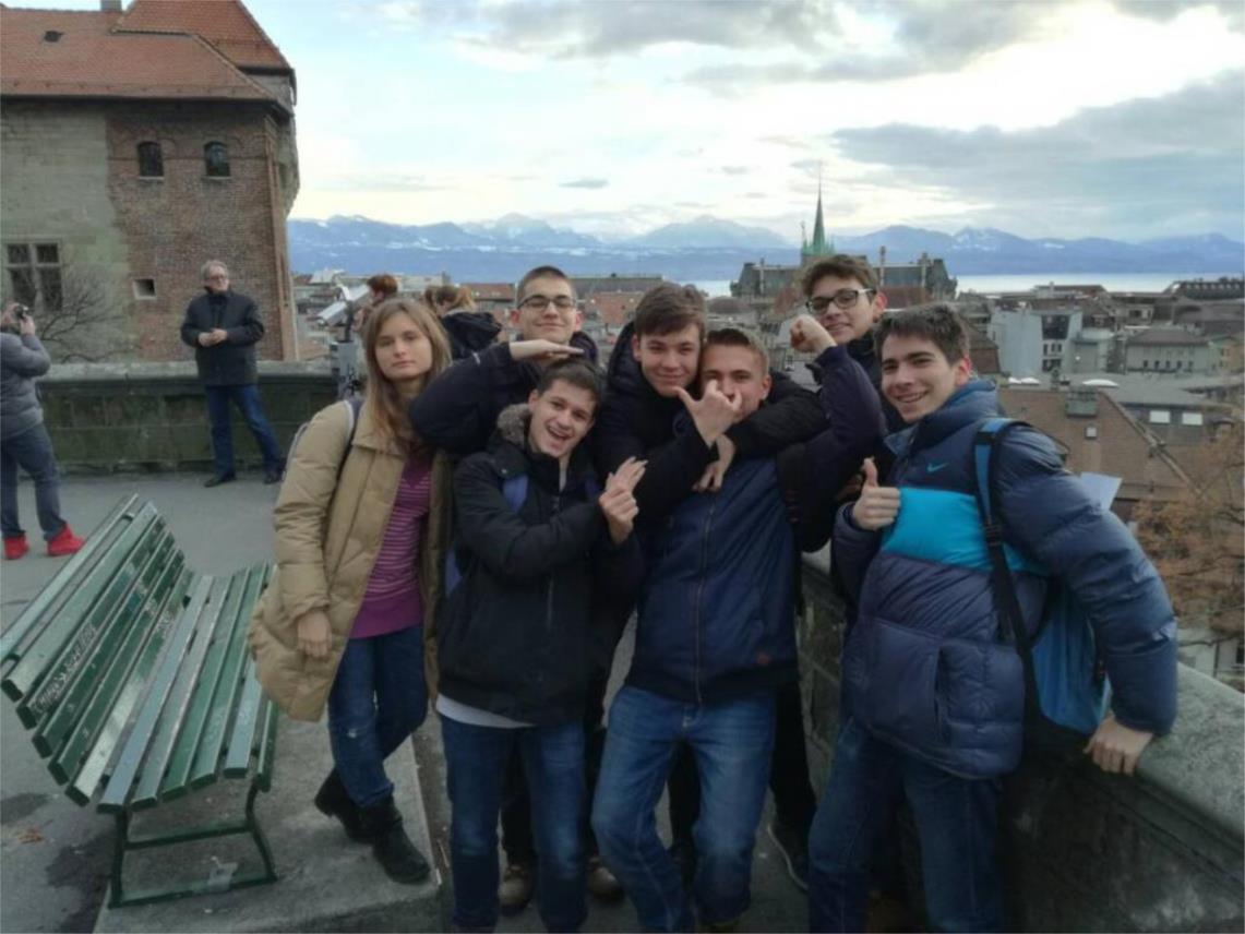 Nadareni dubrovački učenici u posjetu CERN-u 0