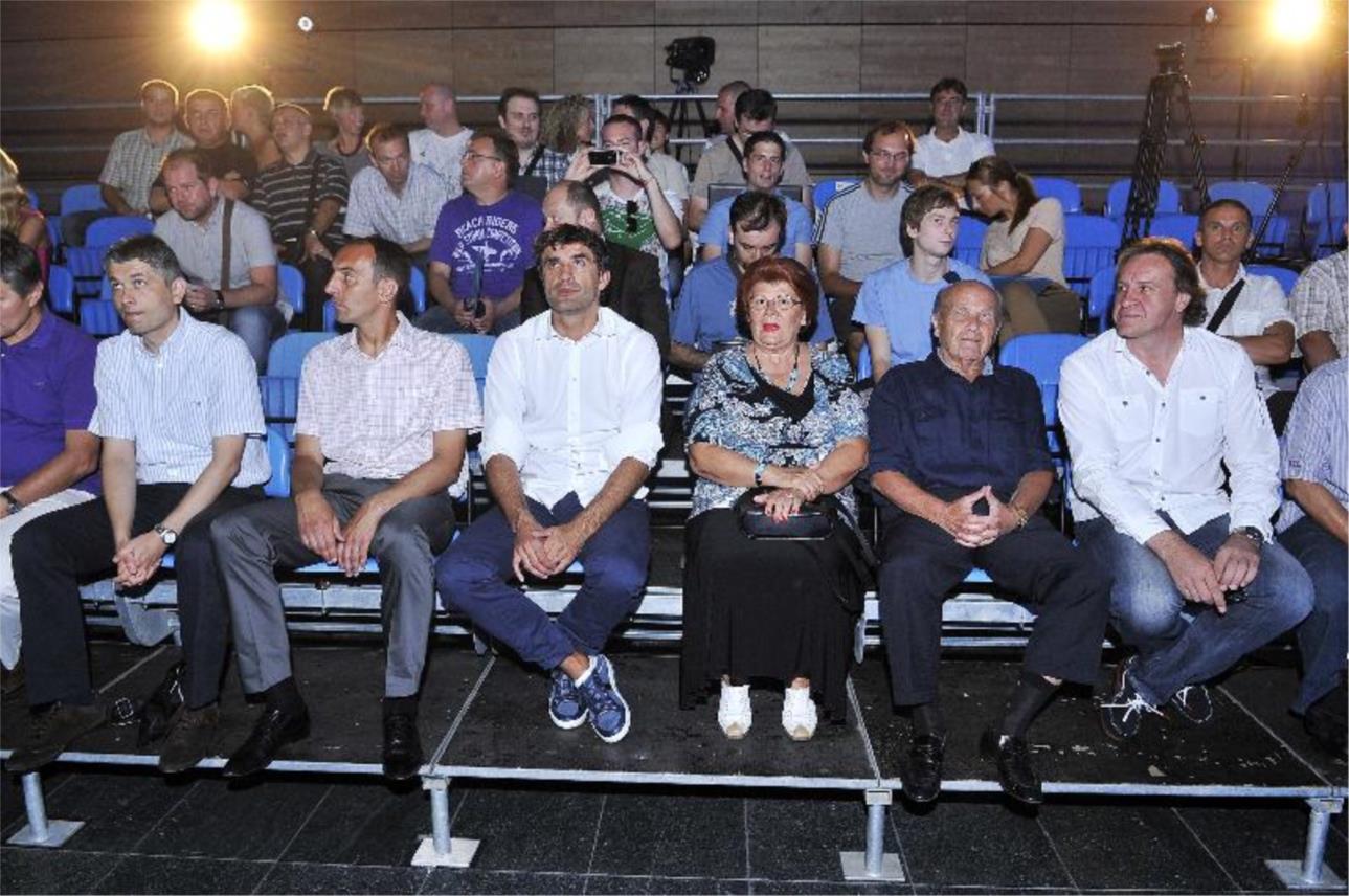 Dinamo_novi dresovi