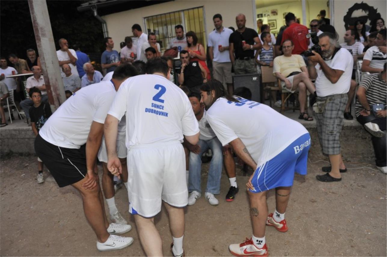 Na Turniru u Čokolinu zaigrali su i Ivano Balić i Nikša Prkačin