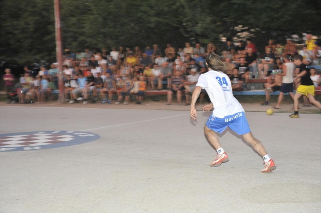 Na Turniru u Čokolinu zaigrali su i Ivano Balić i Nikša Prkačin