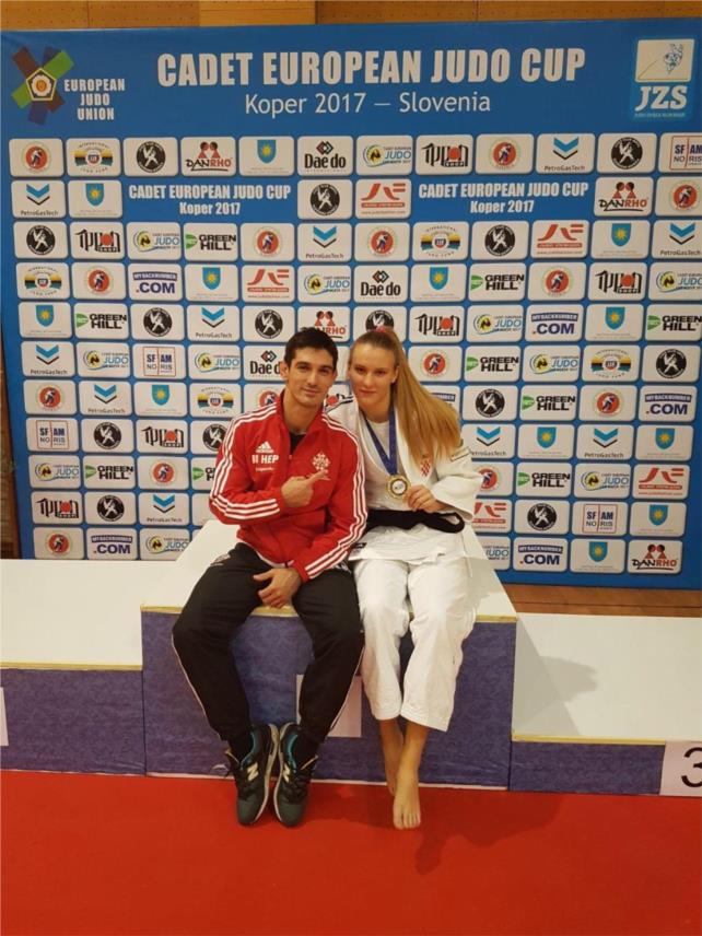 Anđela Violić 0