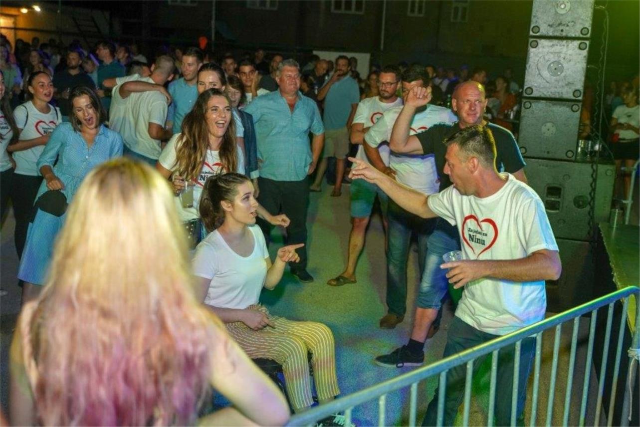 KONCERT