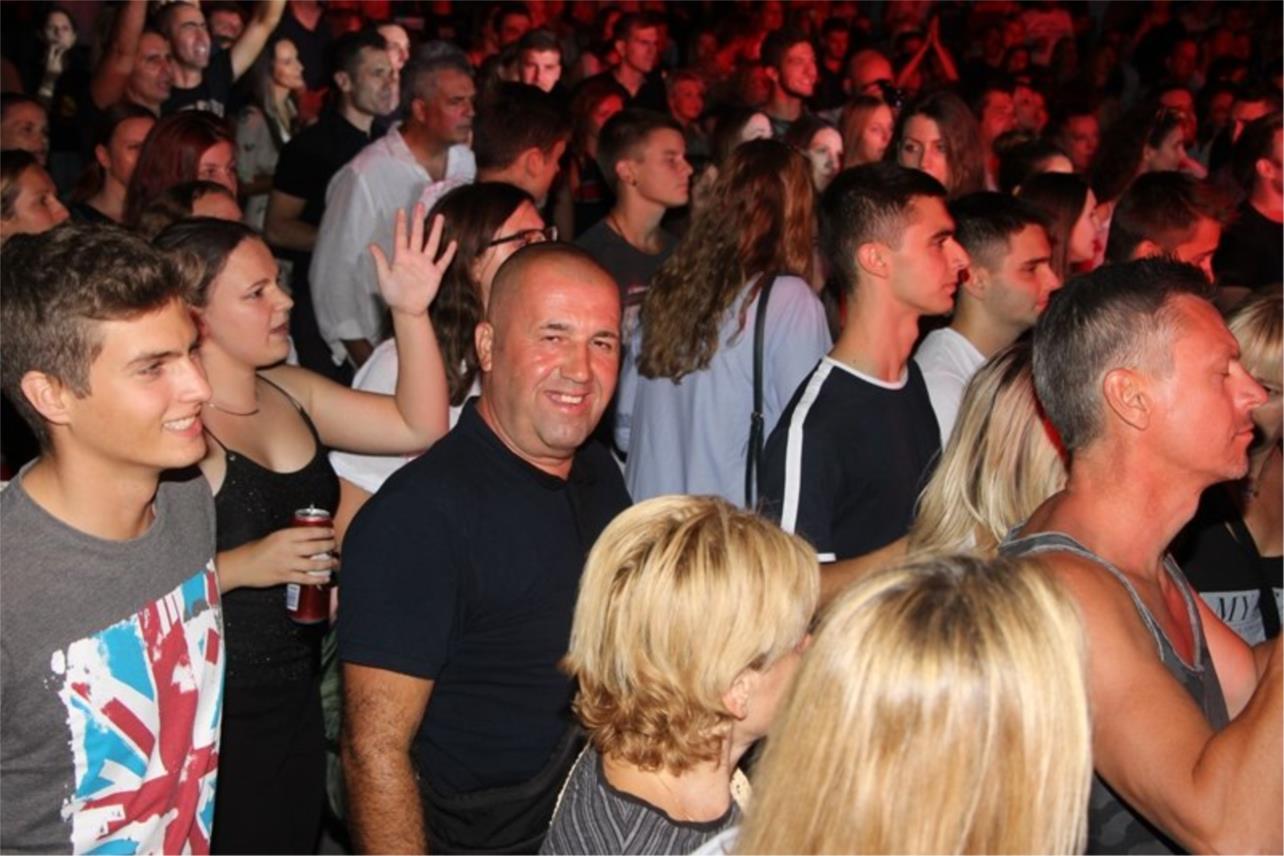 KONCERT