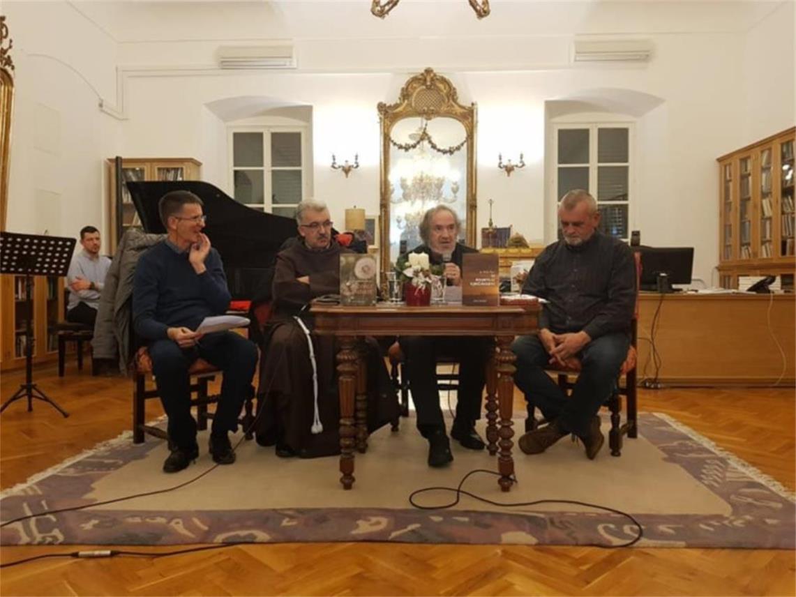 Fra Mladen Rozić predstavio zbirke poezije 0