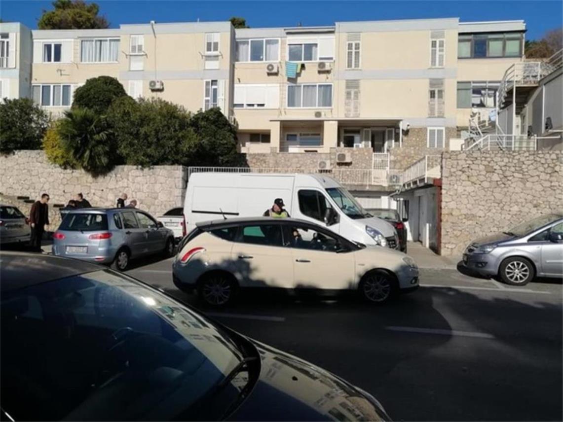 Prometna kod hotela Lero 0