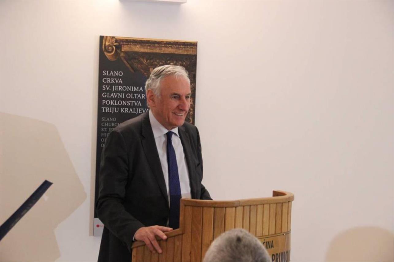 Zavičajna kuća 0