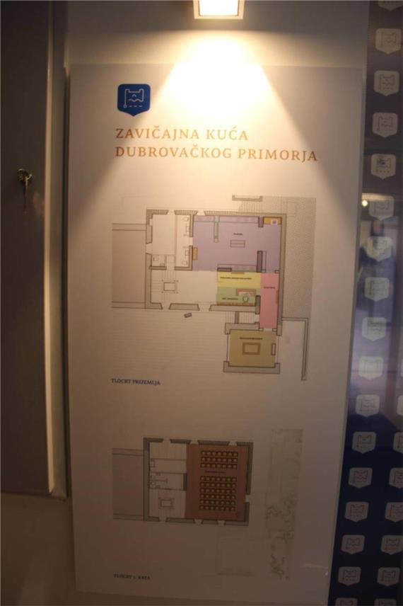 Zavičajna kuća 0
