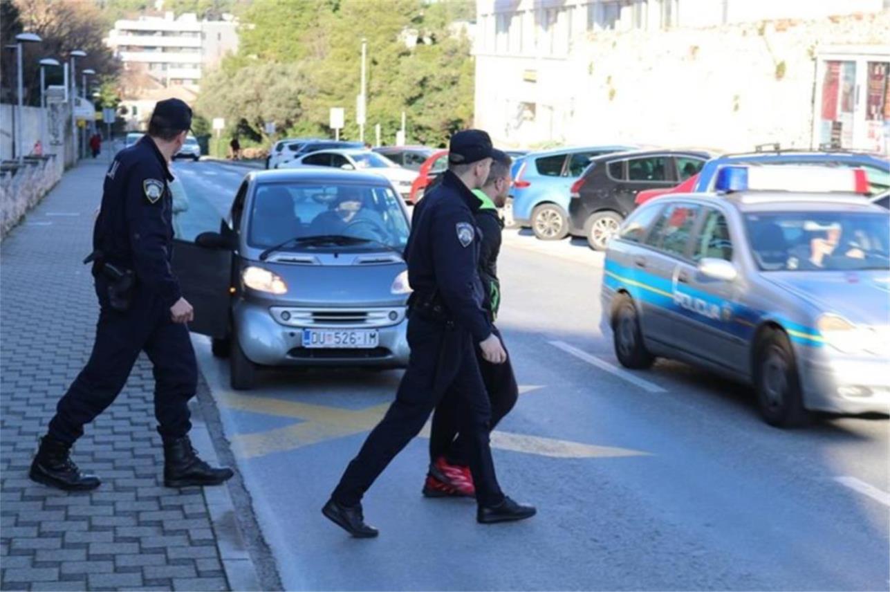 Osumnjičenik priveden pred dorh 0