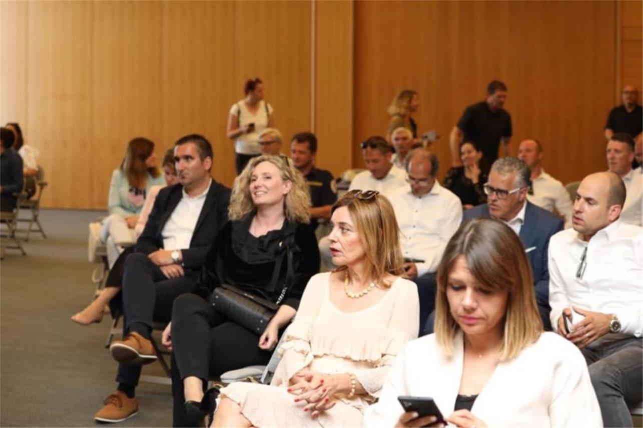PROČISTAČ, ŠKOLE I VRTIĆI, STANOVI ZA MLADE... Franković predstavio najvažnije gradske projekte  0