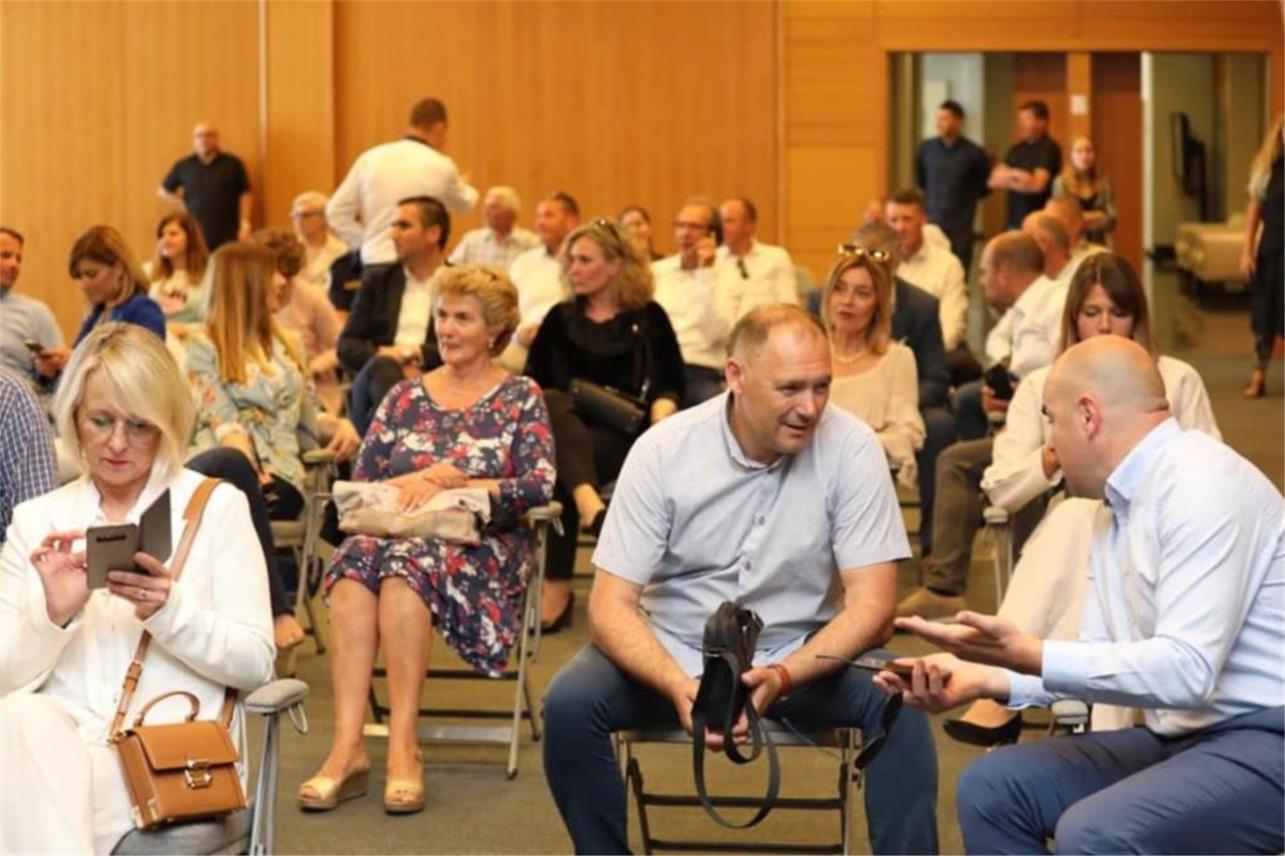 PROČISTAČ, ŠKOLE I VRTIĆI, STANOVI ZA MLADE... Franković predstavio najvažnije gradske projekte  0