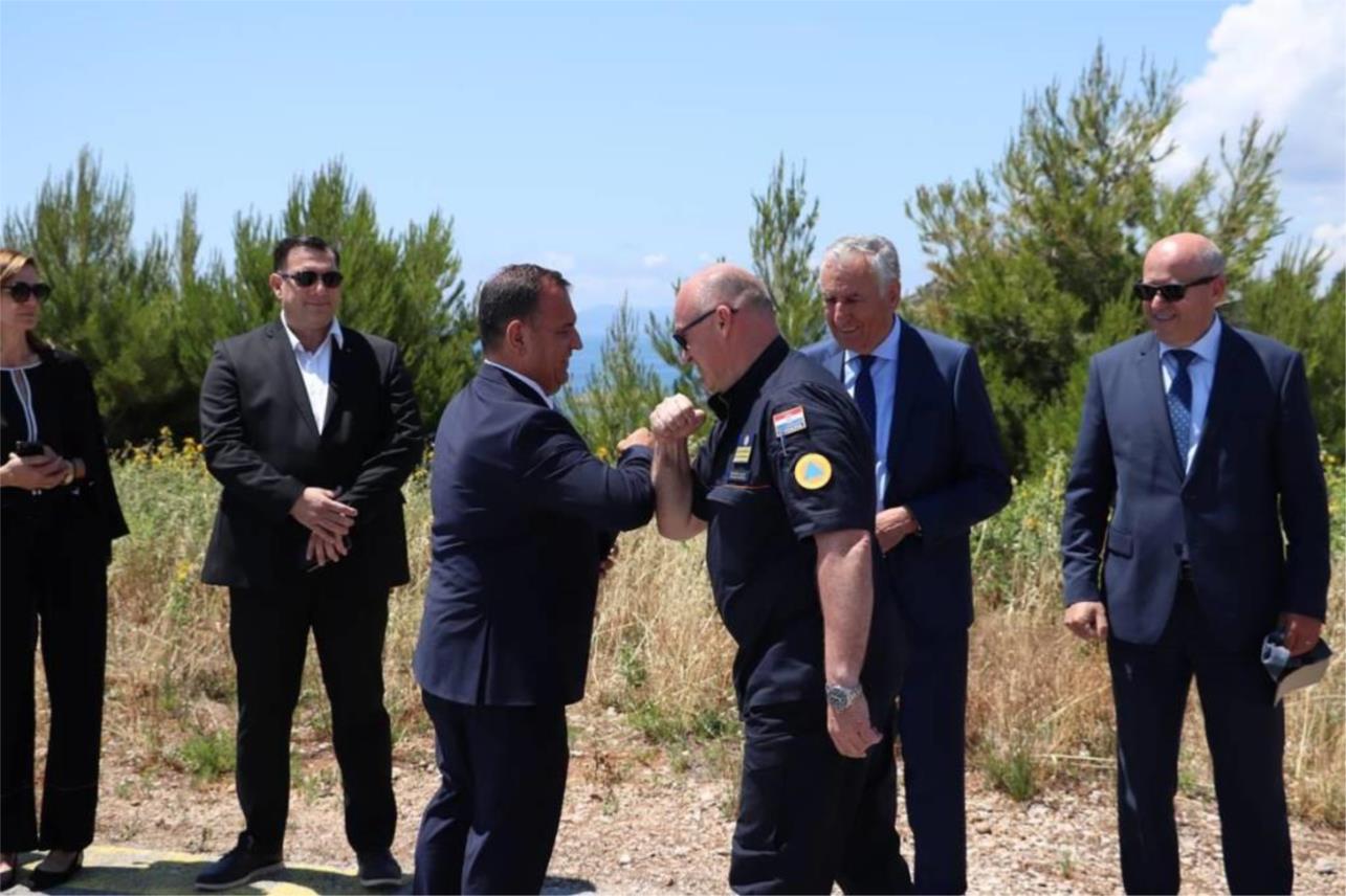 Ministar Beroš u Dubrovniku povodom uspostavljanja ovogodišnje Hitne helikopterske službe  0