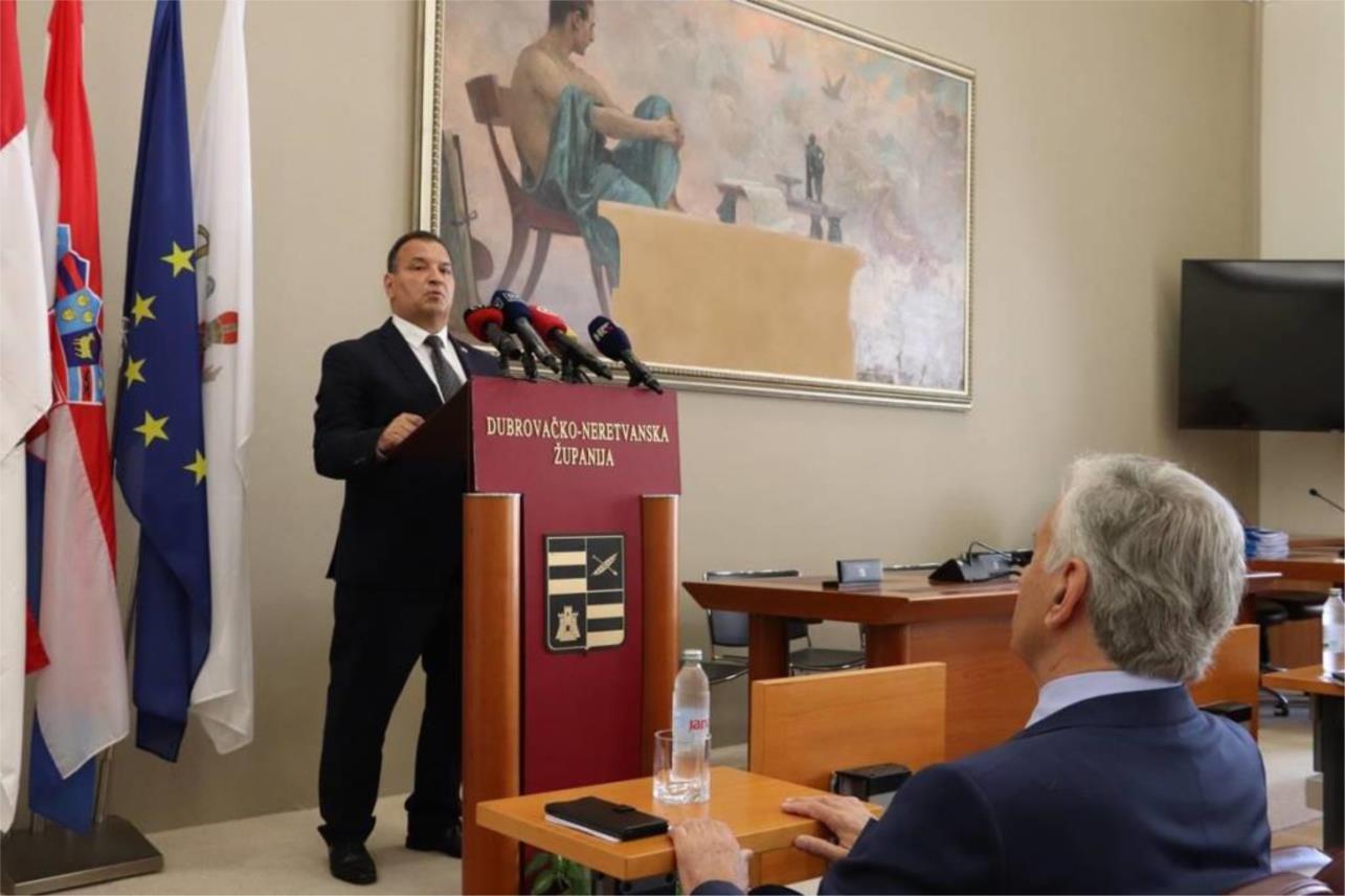 Potpisani ugovori o financiranju dodatnih medicinskih timova 0