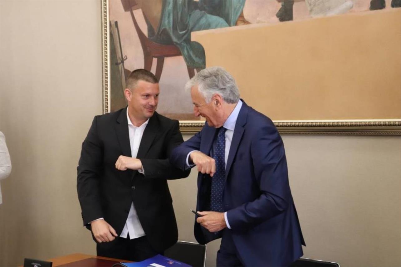 Potpisani ugovori o financiranju dodatnih medicinskih timova 0