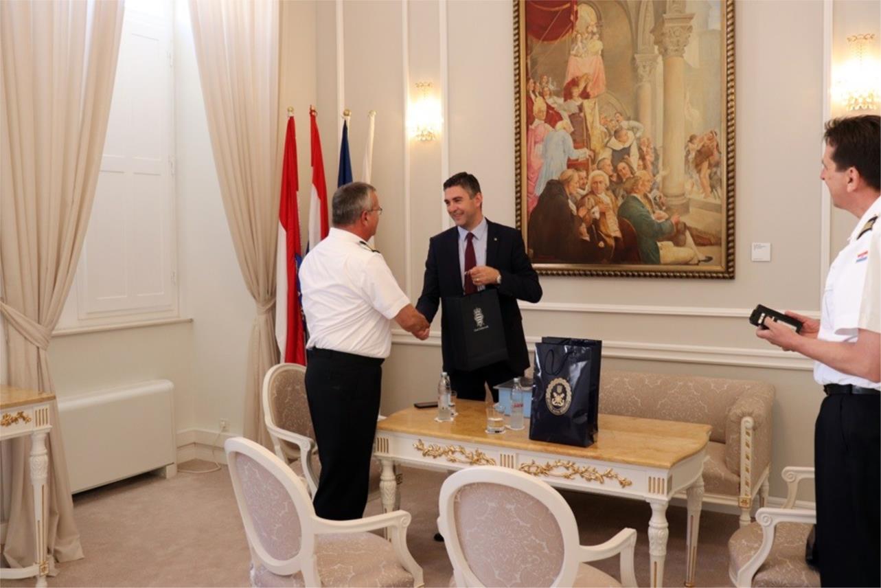 Gradonačelnik Franković primio predstavnike Hrvatske ratne mornarice 