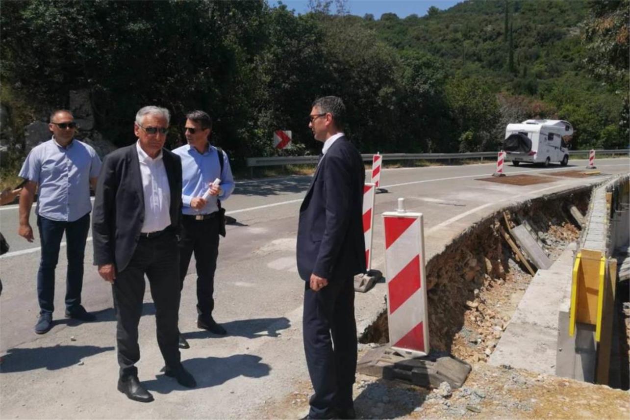 Župan sa zamjenicima obišao radove na cestovnoj infrastrukturi 0