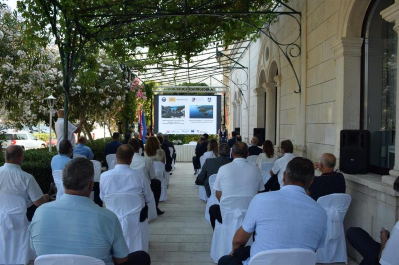 POTPISANI UGOVORI VRIJEDNI 360 MILIJUNA KUNA! Ovako će izgledati luka Polačište s pristupnom cestom  0