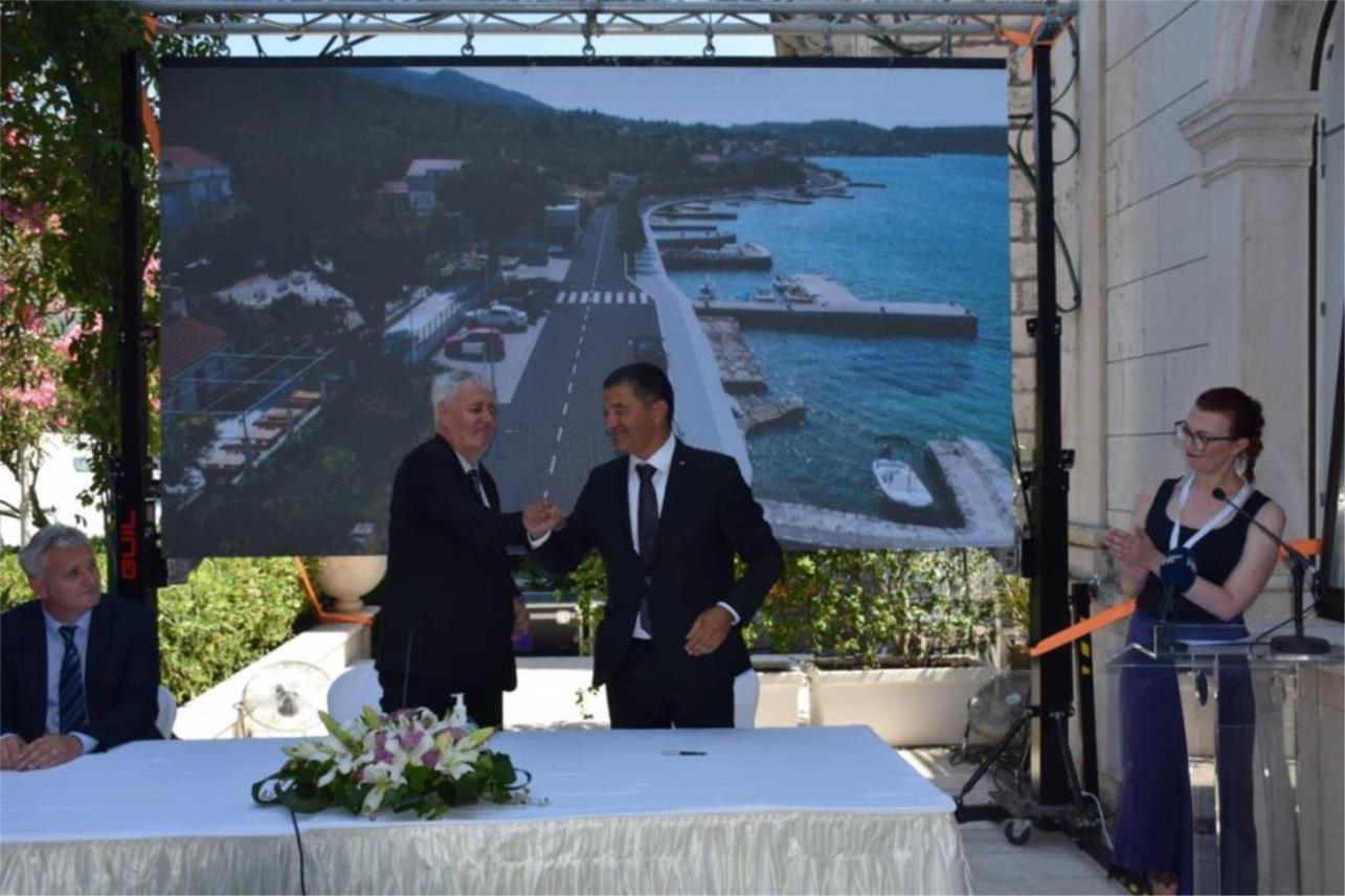 POTPISANI UGOVORI VRIJEDNI 360 MILIJUNA KUNA! Ovako će izgledati luka Polačište s pristupnom cestom  0