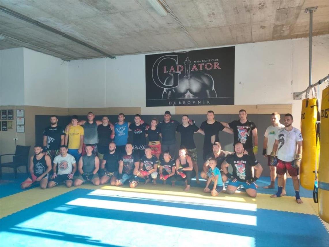 SlikaAlistair Overeem pokazao borilačke tehnike i vještine na treningu u Dubrovniku 0