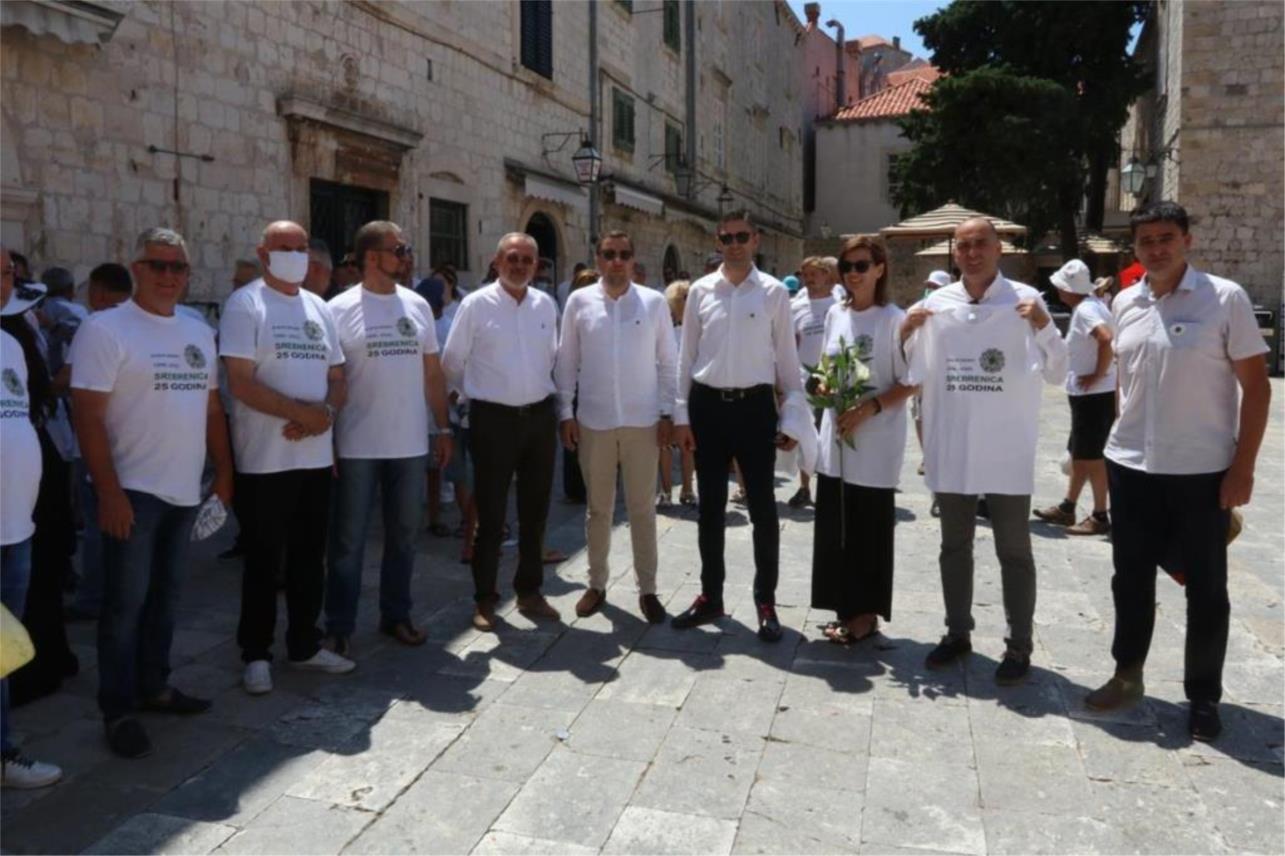 Mimohod obljetnica Srebrenice 0
