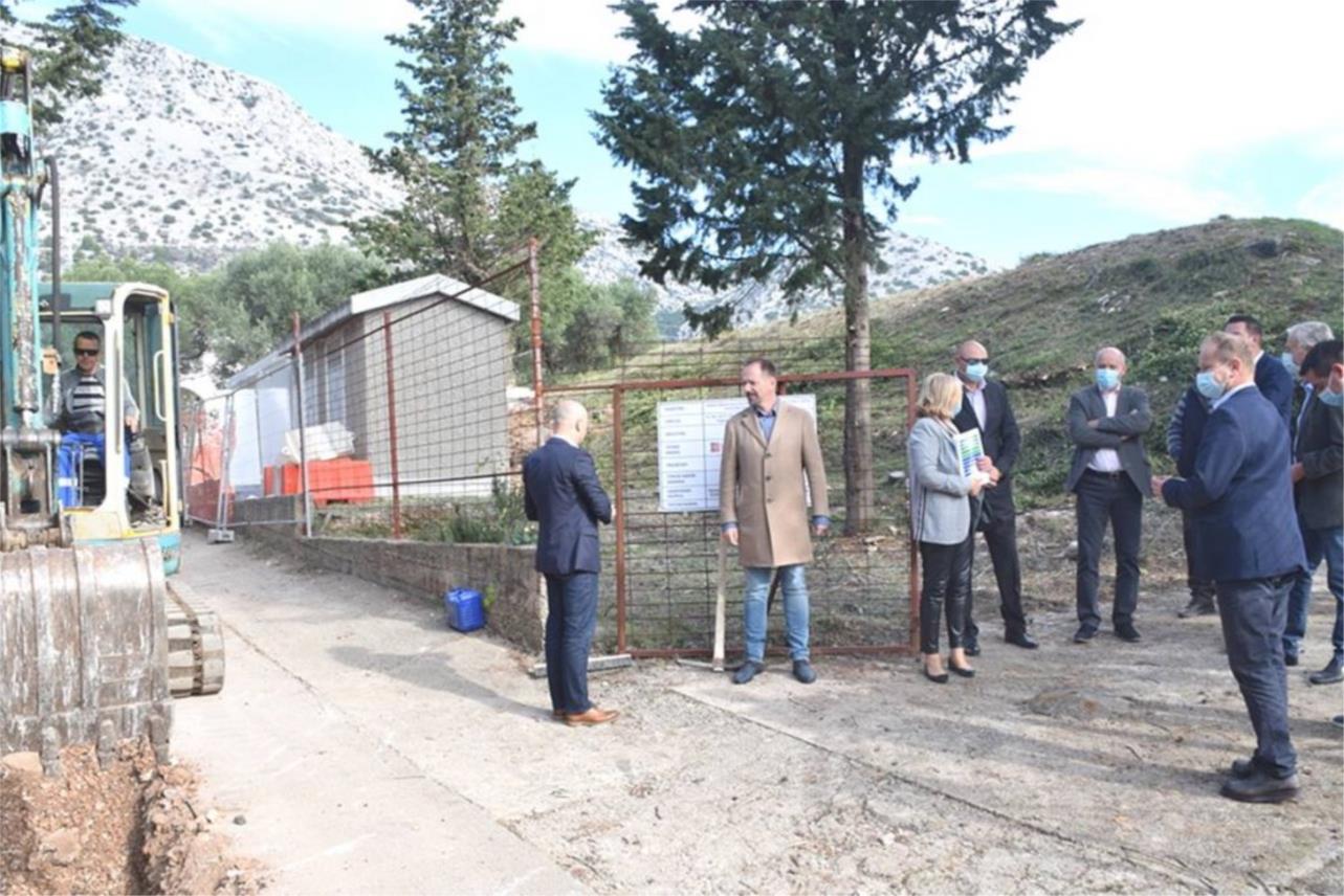 Bačić, Dobroslavić i Cebalo obišli radove u Orebiću i novu zgradu PŠ Lovište