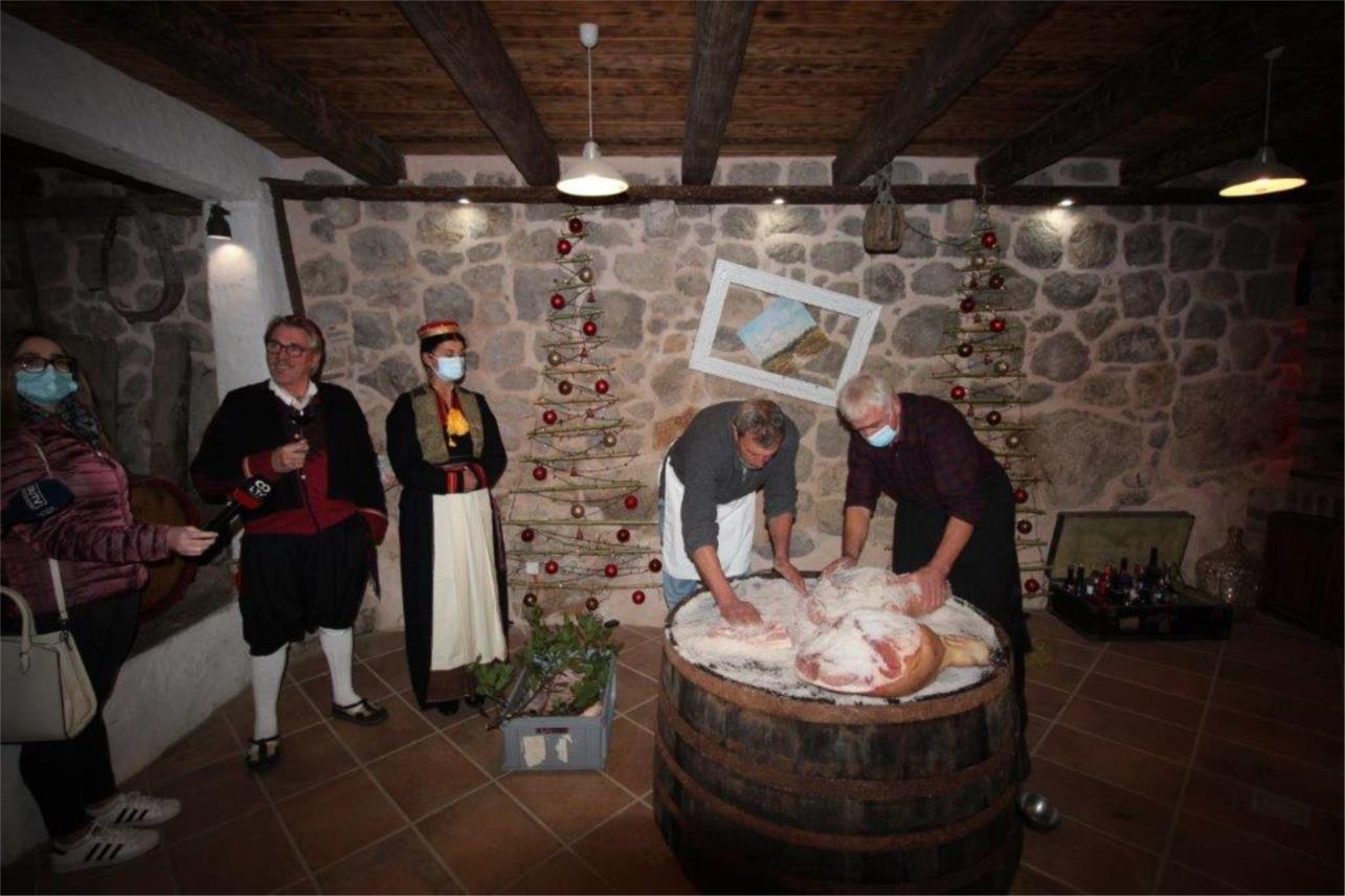 13. Mirisi Božića u Konavlima